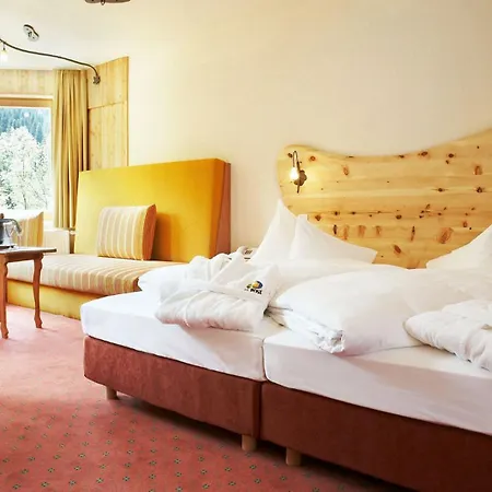 Post Hotel 4*